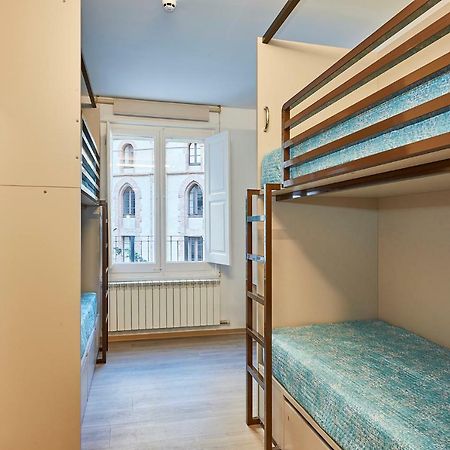 Alberg Abat Oliba Monistrol de Montserrat Eksteriør billede Hostel room in Rome, Italy